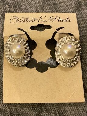 Christina E Pearls Rhinestone Faux Pearl Statement Stud Earrings NWT